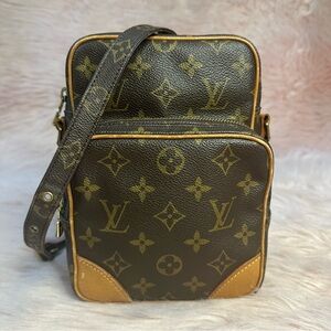 🟥 SOLD! Louis Vuitton Amazon Monogram Crossbody Bag